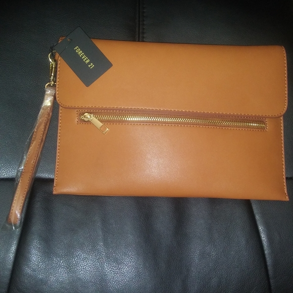 Forever 21 Handbags - Forever 21 😍 Clutch